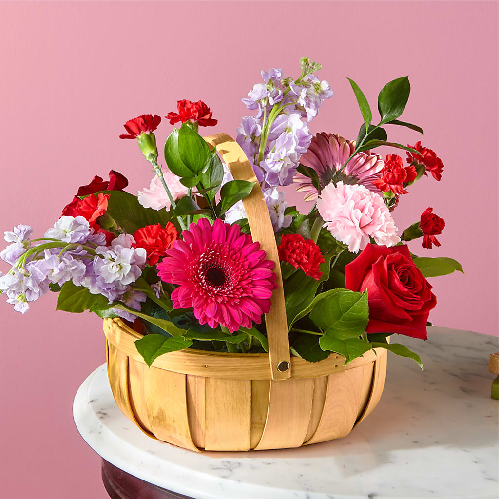 Pink Picnic Basket – Heaven Sent Florist, El Paso TX
