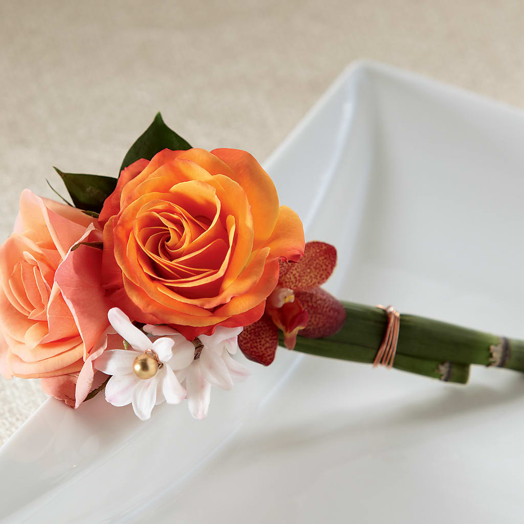 Sunset Dream Boutonniere – Heaven Sent Florist, El Paso TX