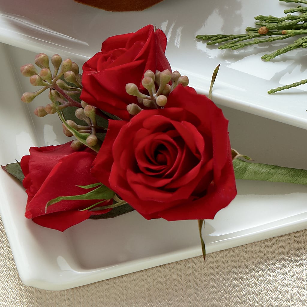 Red Spray Rose Boutonniere – Heaven Sent Florist, El Paso TX