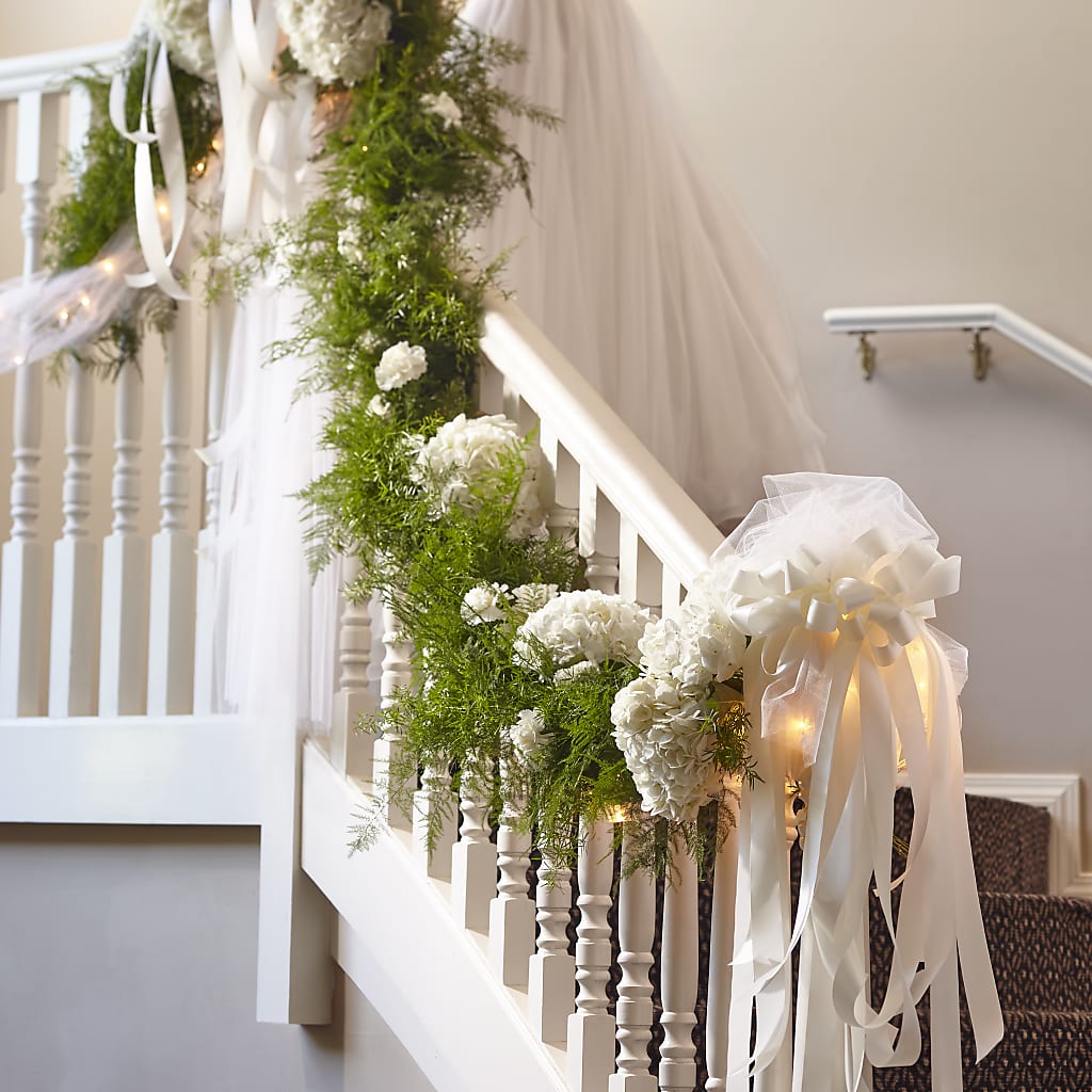 Champagne Dreams Garland – Heaven Sent Florist, El Paso TX
