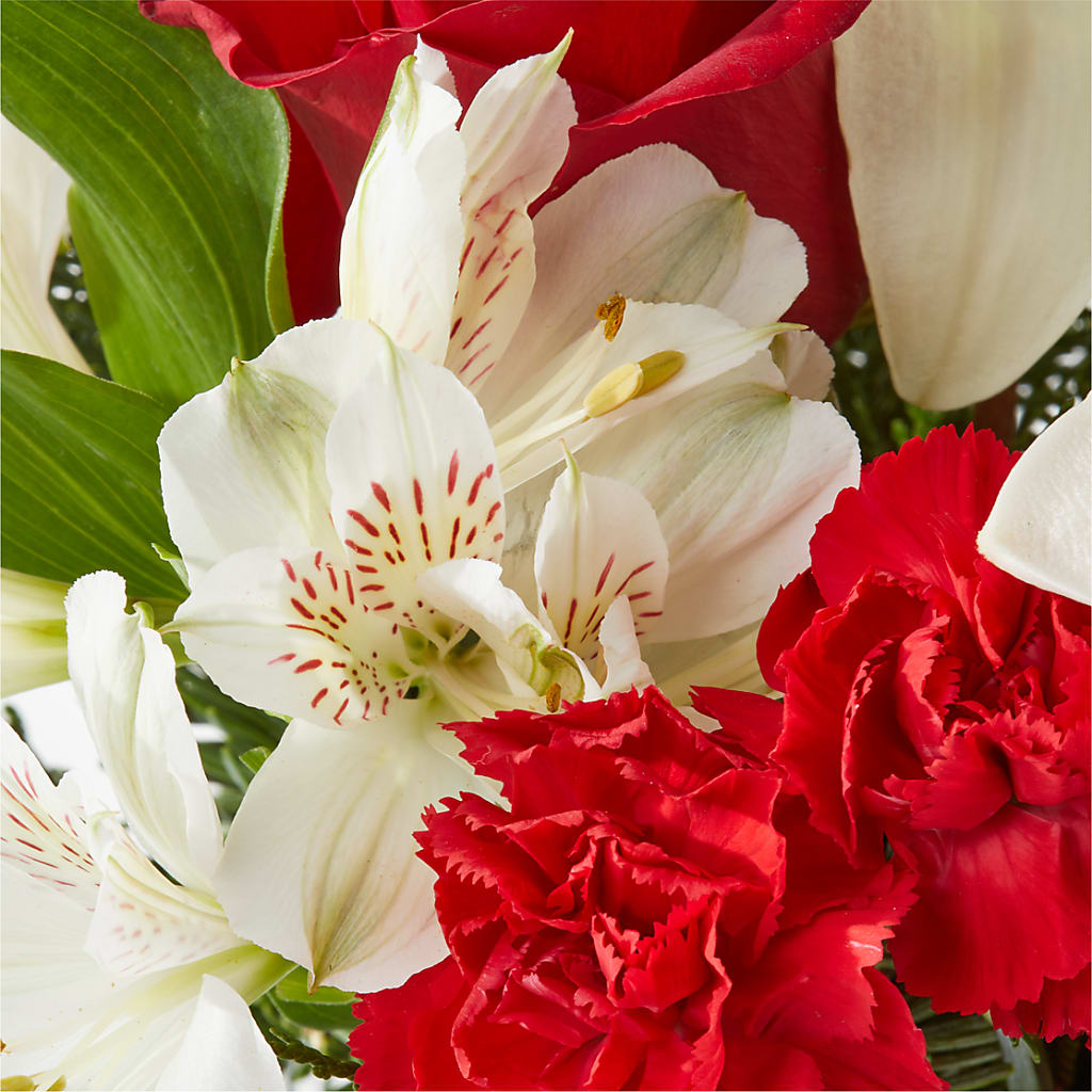 Holiday Season Bouquet –  Heaven Sent Florist, El Paso TX
